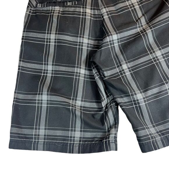 Quicksilver Plaid Print Embroidered Logo Bermuda Shorts Size 32 - Picture 11 of 12